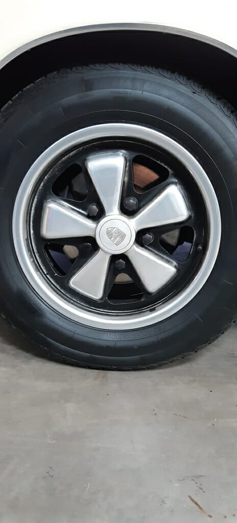 Porsche 911 T - Image 17
