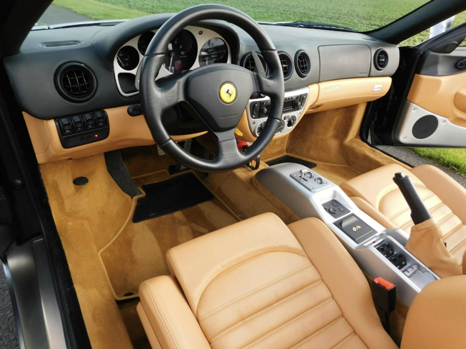 Ferrari 360 Spider F1 - Image 12