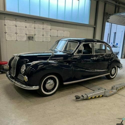 BMW 501 V8