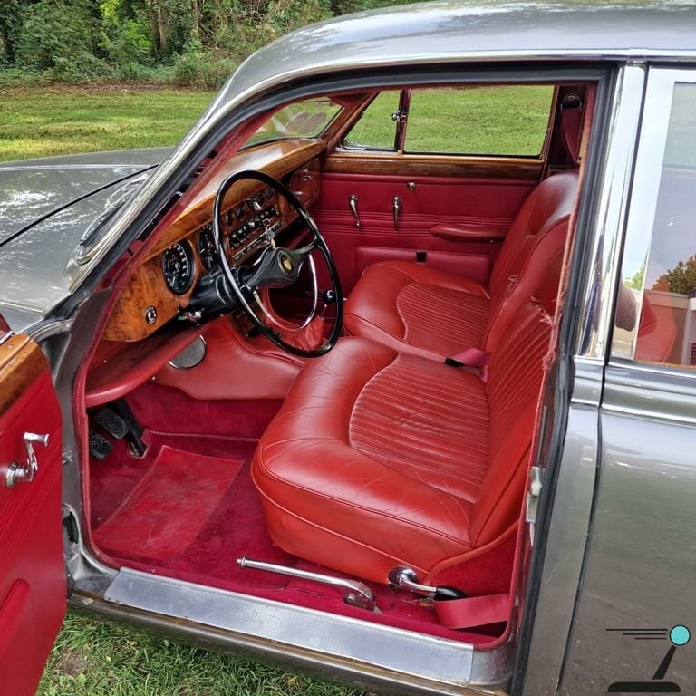Jaguar S-Type 3.8 - Image 8