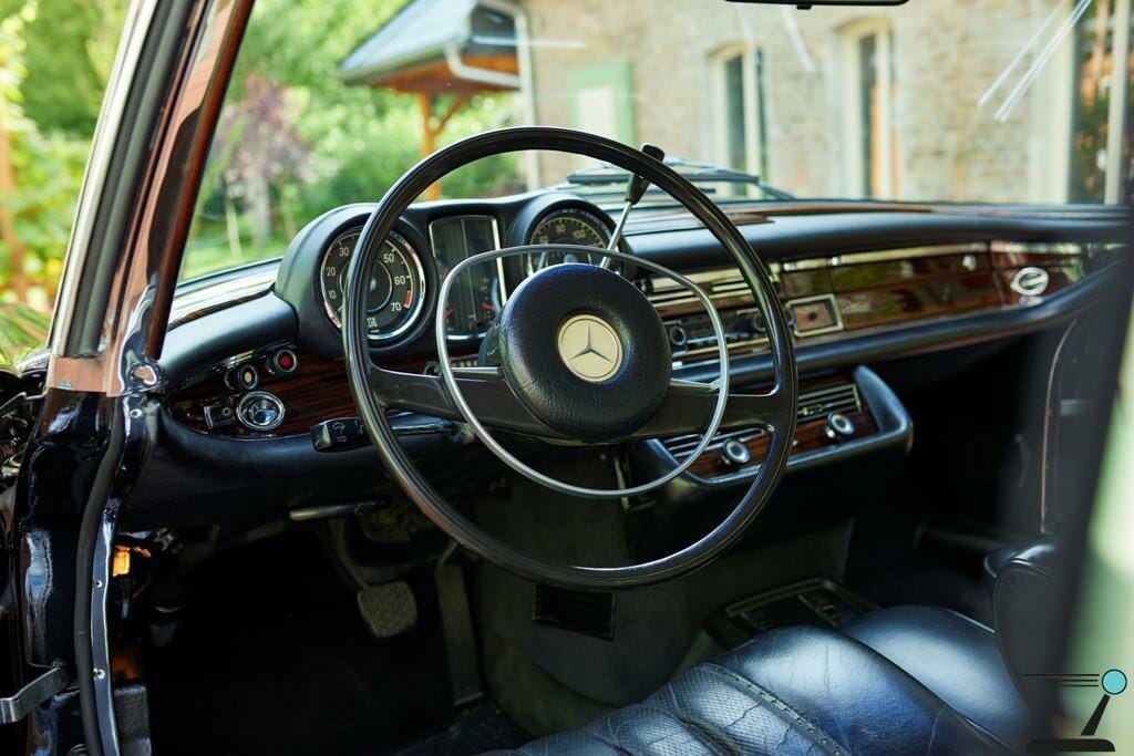 W111 Mercedes Benz 280 SE 3.5 Coupé - Image 6