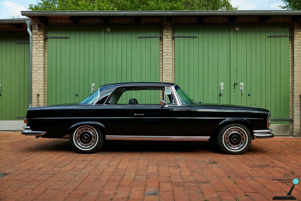 W111 Mercedes Benz 280 SE 3.5 Coupé - Image 3